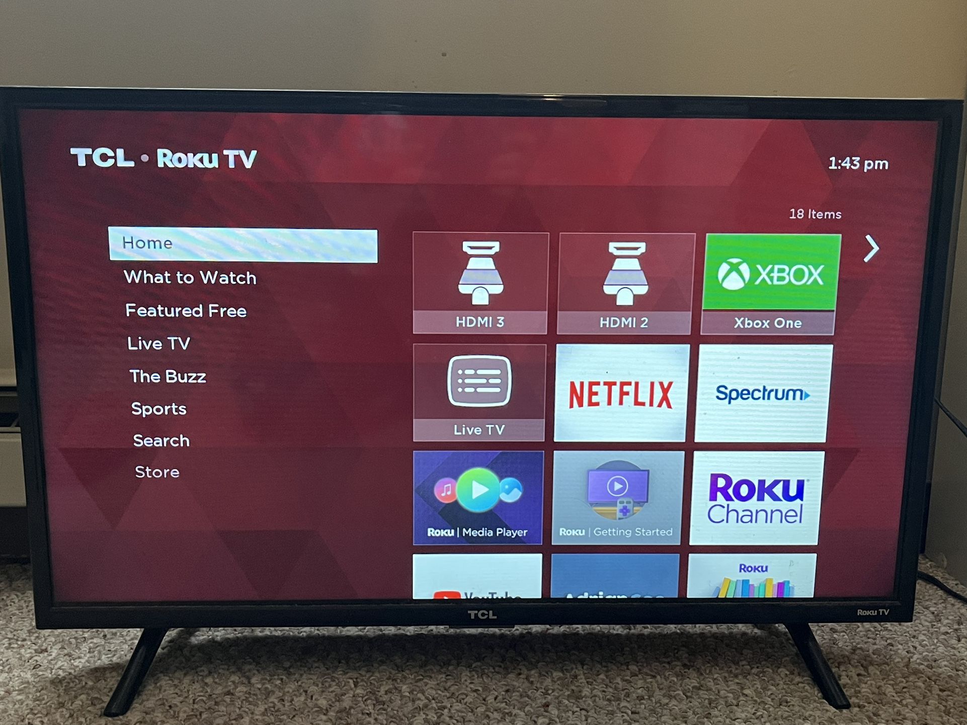 32” flatscreen TCL Roku Tv