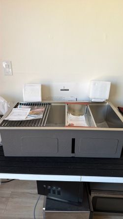Stainless Steel Undermount Kitchen Sink