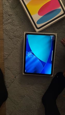 Apple iPad (A16)