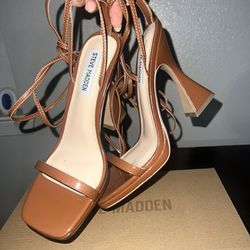 Authentic** Louis Vuitton Denim Sandals Heels-39 for Sale in Arlington, TX  - OfferUp