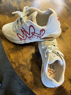 Skechers x JGoldcrown: Uno - Spread the Love 👟❤️