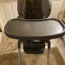 Graco 6- in - 1 High Chair … Grows with your Baby   6- in - 1