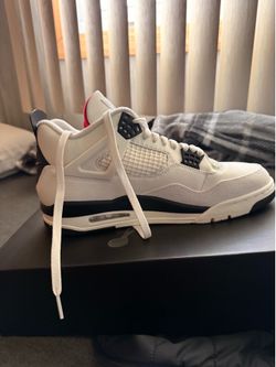 Jordan 4’s