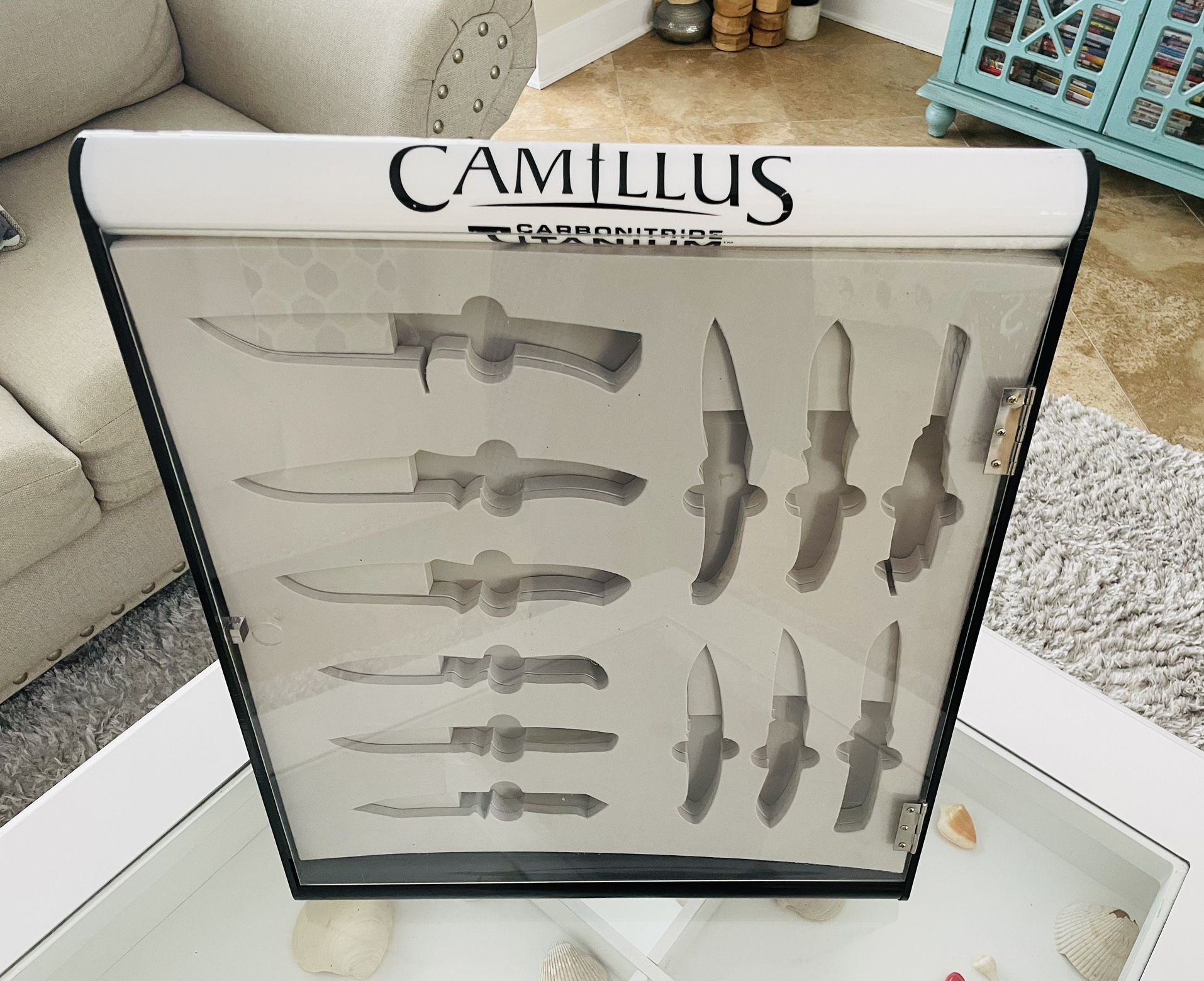 Camillus Carbonitride Titanium Hard To Find Folding Knife Store Display Case 