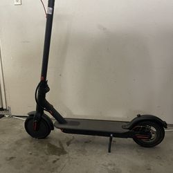 Electric Scooter 15 Mile Range Barely Used 
