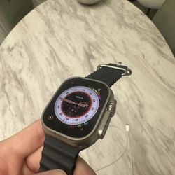 Apple Watch Ultra 2 49MM Titanium Cellular + GPS 