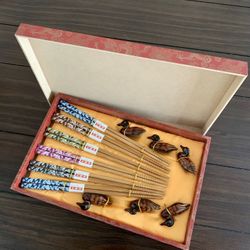 ****NEW*** Wooden chopsticks set 6 sets with holders