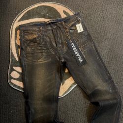 Valabasas Jeans Size 42
