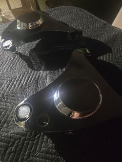 Cadillac lowers chrome