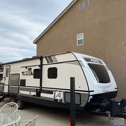 2022 Coachman Ultralight