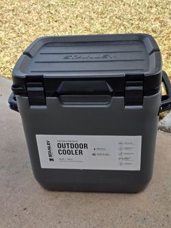 NEW Stanley Cooler