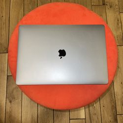MacBook Pro (16-inch, 2019) Processor 2.3 GHz 8-Core Intel Core i9