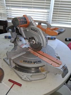 Ridgid 12" Miter Saw