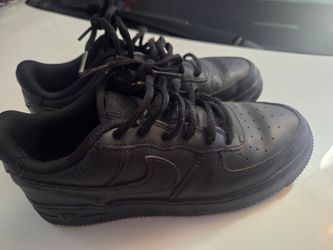 Nike shoes low