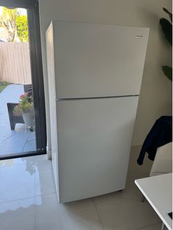 Refrigerator - Frigidaire