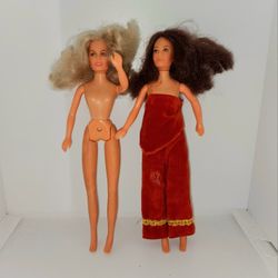 ** reduced price ** lot of Vintage 1977 Charlie's Angels dolls 9 inch