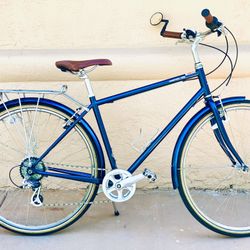 2021 Breezer Downtown Ex Cruiser , 8 Spd . 700 C Wheels . Immaculate  Condition 