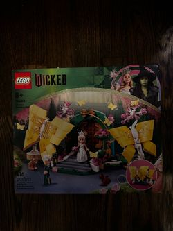 Brand New Wicked Glinda’s Wedding Day (Item 75688)