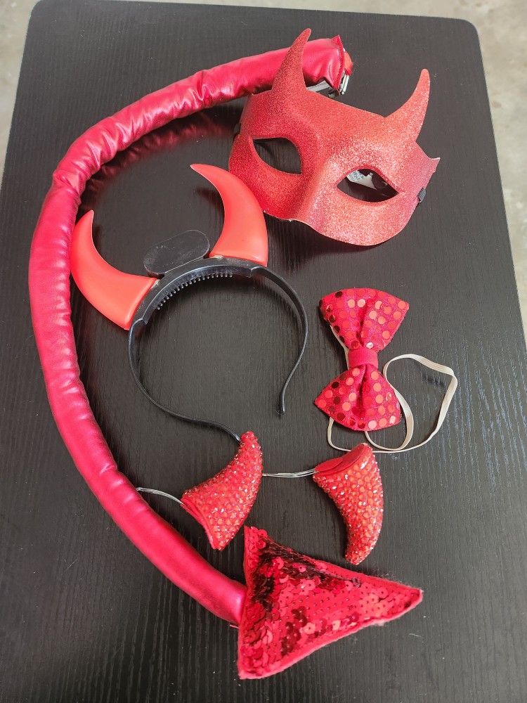 Halloween Costume 🎃 Accessories