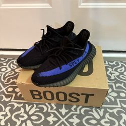Yeezy Sz 8 Used 