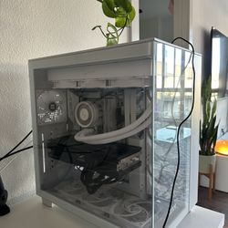 High-End Gaming/Streaming PC – Ryzen 7 9800X3D + RX 7900 XTX + 6TB Gen4 NVMe