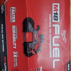 Milwakee Deep Cut Variable Speed Band saw Kit