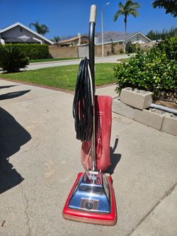 Sanitaire Heavy Duty Commercial Upright Vacuum