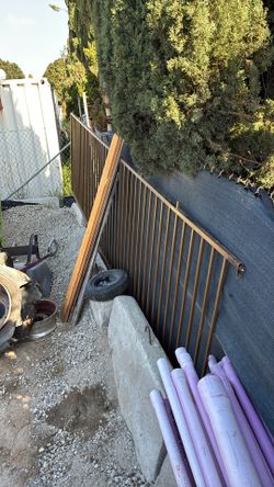 4 x 14 1/2 metal fence