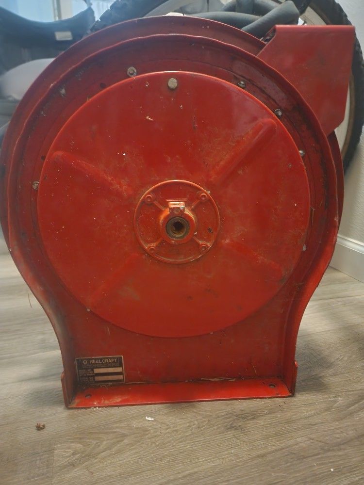 Reelcraft Hose And Reel