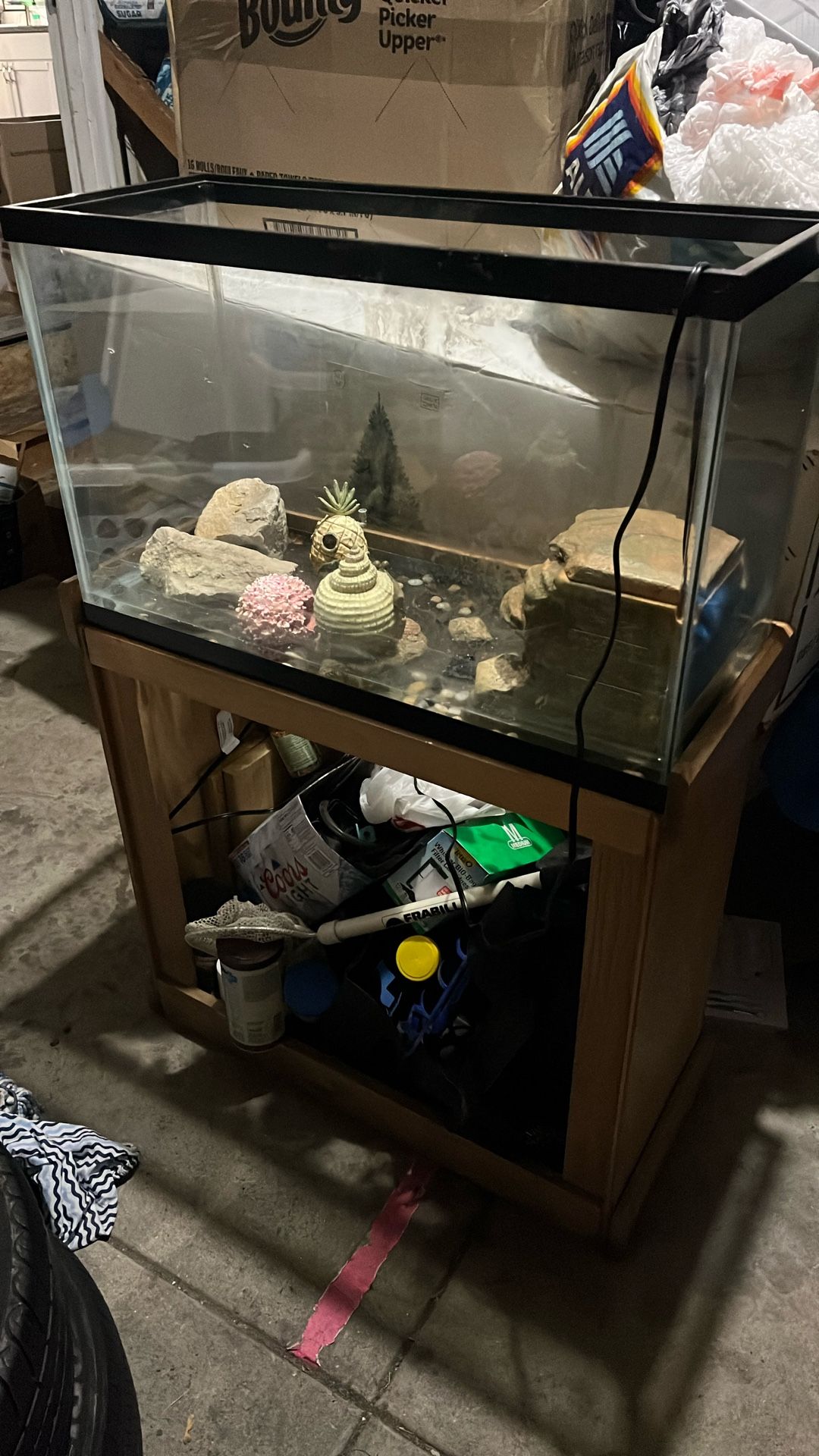 FISH TANK WITH ACCESSORIES