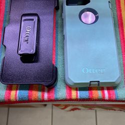iPhone 8 Plus Otter Box Defender  And Holster Good Conditions $10