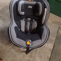   Chicco NextFit Zip Convertible Car Seat - Carbon
Chicco