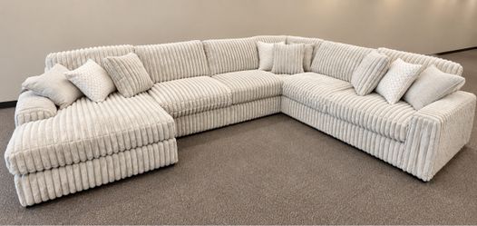 Large L-Shaped Sectional Sofa with Chaise
