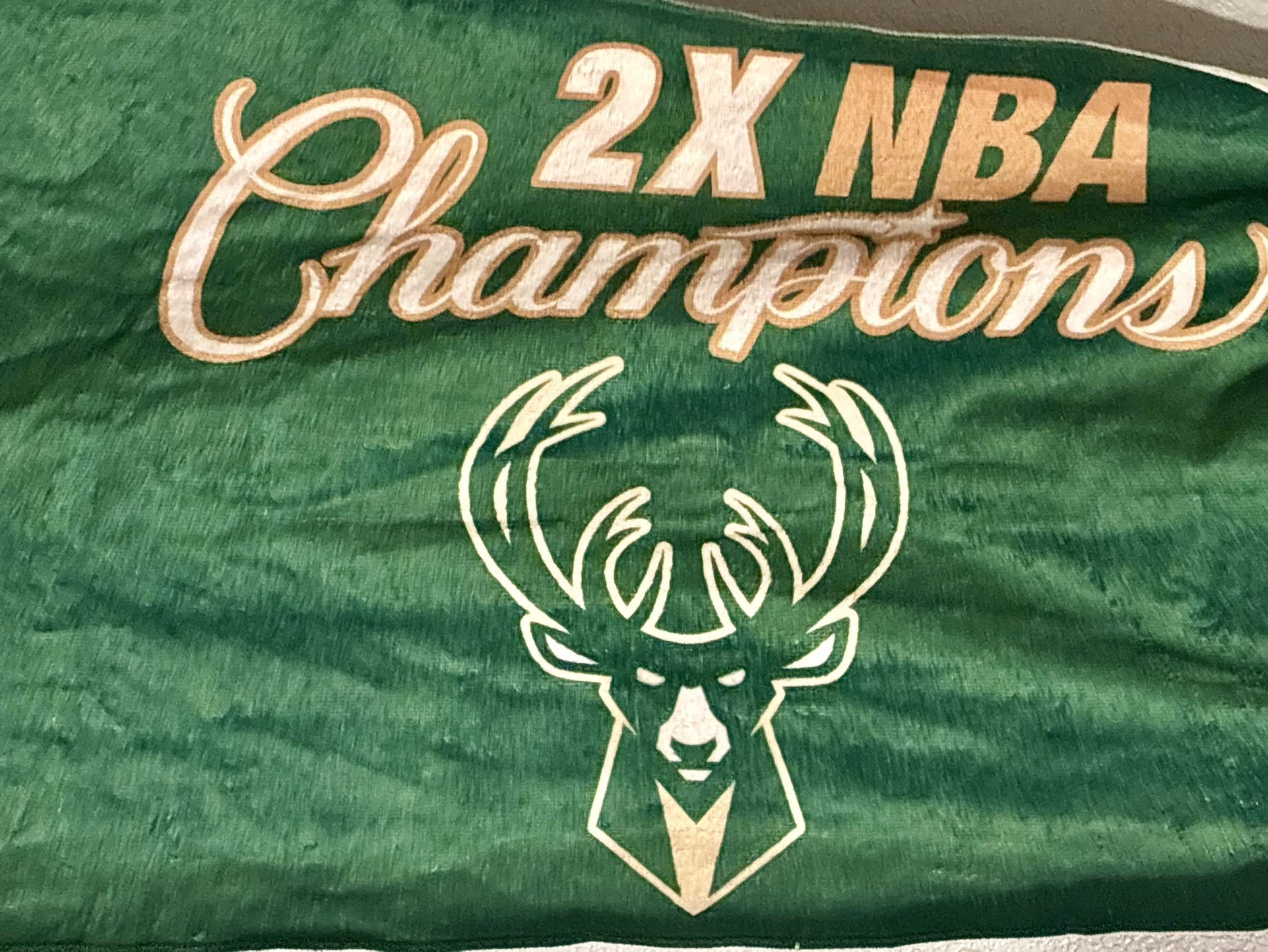 NBA Bucks 2x Champions Towel
