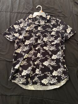 Men’s Forever 21 Floral Button-Up Shirt – Size Large – Black & Cream
