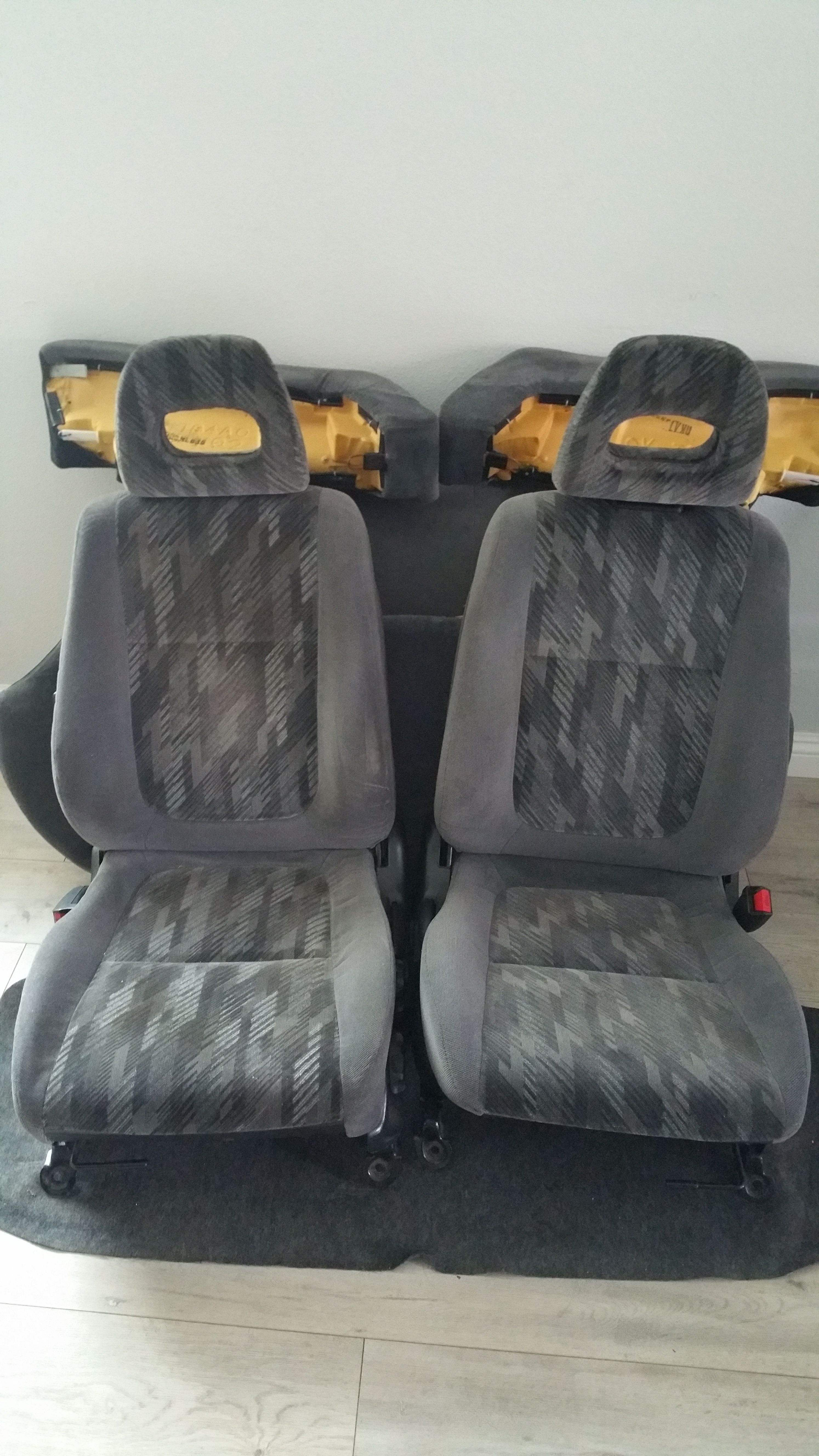 Acura Integra sedan seats