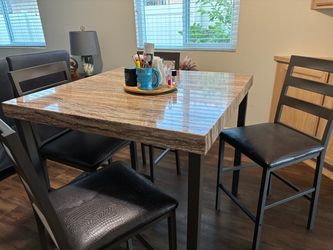 Dining room set