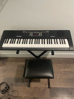 Keyboard with stand/seat (Alesis Melody61)