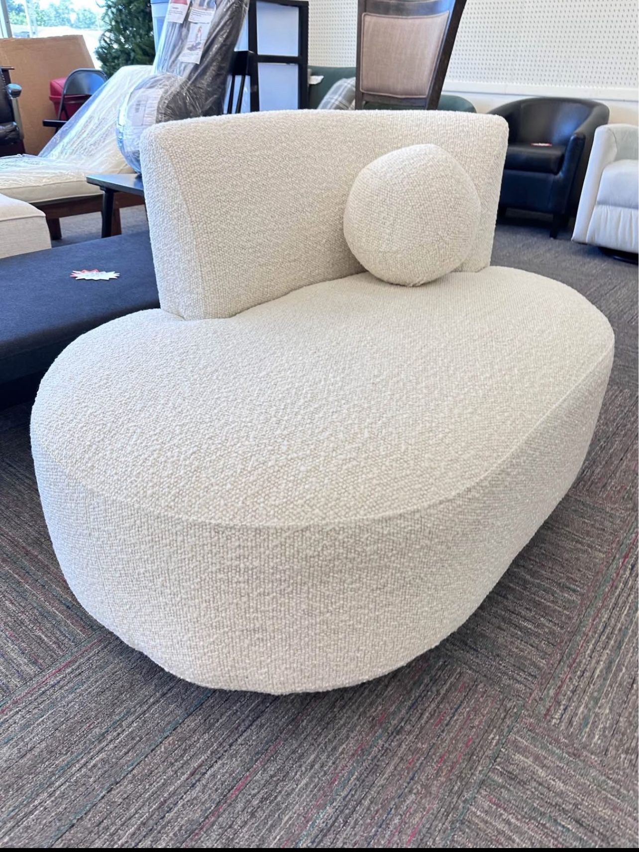 Juliet Modern Boucle Chaise Chair, White, New