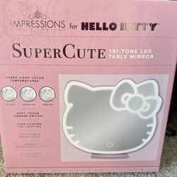 BRAND NEW IN BOX Hello Kitty Supercute Tri-Tone LED Table/Vanity Mirror