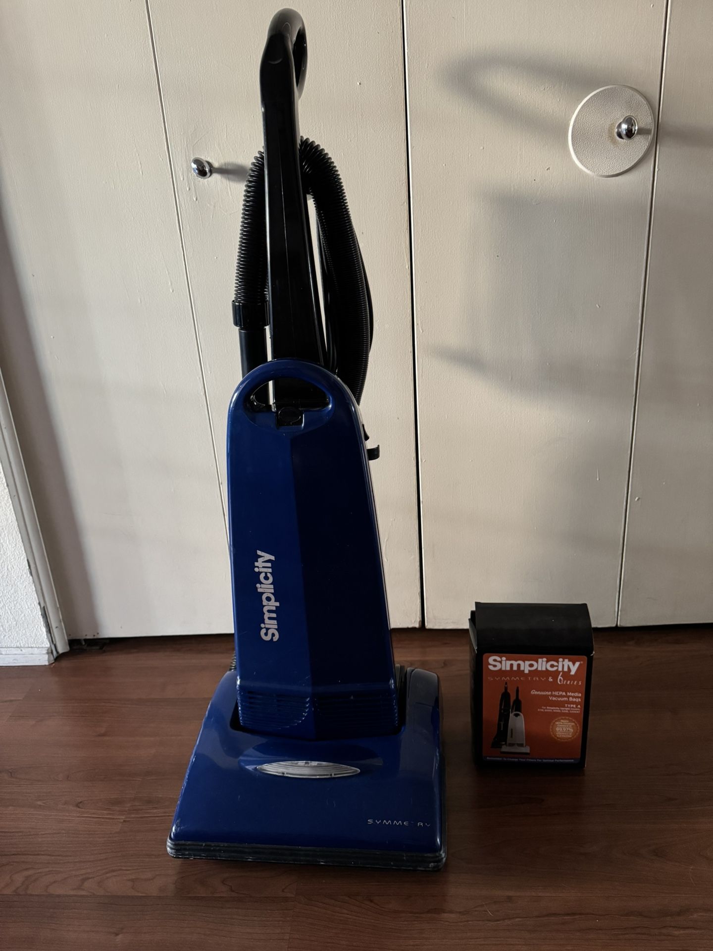 Vacuum Simplicity