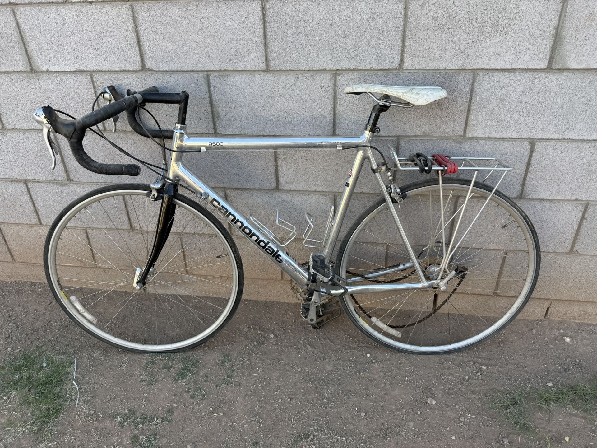 Used Cannondale R500 Cannondale Road Bike R500 for Sale in Phoenix, AZ - OfferUp