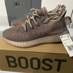 Yeezy Boost 350 V2