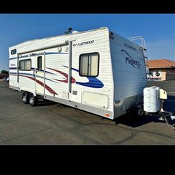 2005 Fleetwood Pioneer ASV Toyhauler