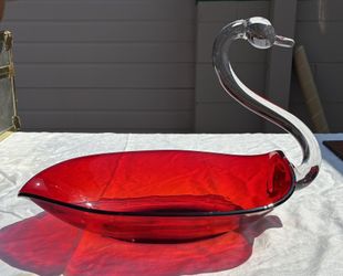 Vintage Duncan Miller MCM Clear And Ruby Red Glass Swan Candy Dish