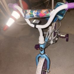 Huffy Disney Frozen bike. 