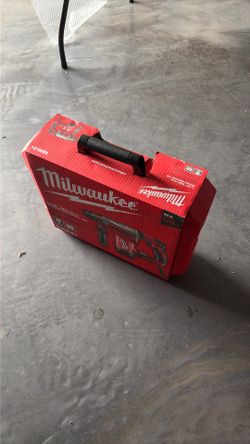 MILWAUKEE Rotary Hammer Kit: SDS, 1 1/8 in Capacity, 3.6 ft-lb, 8 A, 5,500 bpm, 120 V