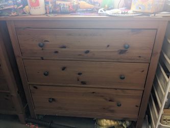2 Piece Set Matching Dresser 