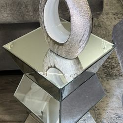 3. Side  table front table they have a chi