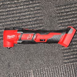 M18 18V Lithium-Ion Cordless Oscillating Multi-Tool (Tool-Only)